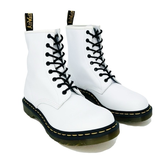NEW Dr. Martens Softy T Leather Lace-Up Boot White Womens Size 11 1460/25057 New - Picture 1 of 9